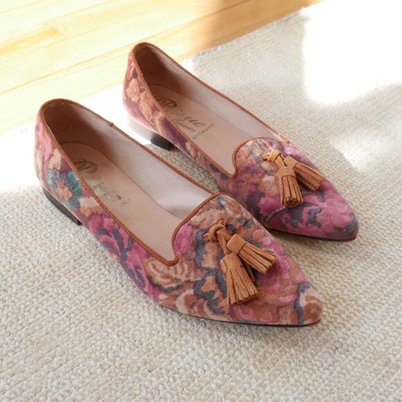 Anthropologie Bique Ballerinas | Velvet loafer pointed toe floral suede trim siz - Picture 1 of 13